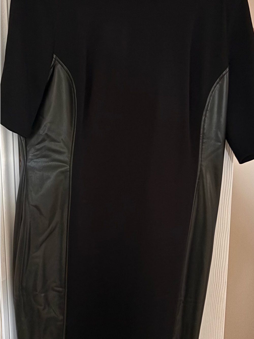 Anne Klein Black Short Sleeve Dress Shirt with Faux-Leather Side Panels
